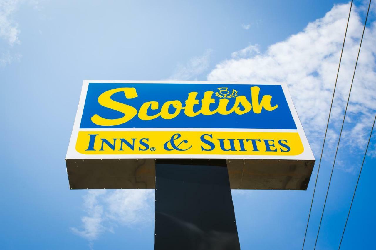 Scottish Inn & Suites Бейтаун Экстерьер фото